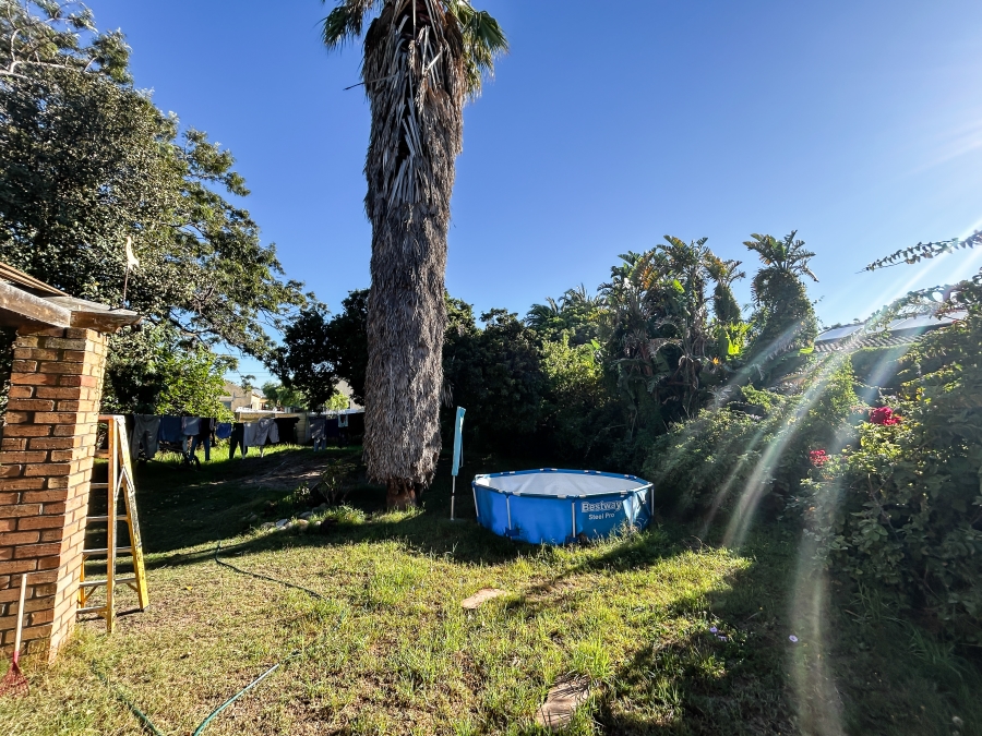 4 Bedroom Property for Sale in Table View Western Cape